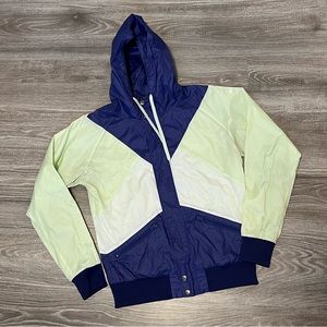 Nikita wind breaker
